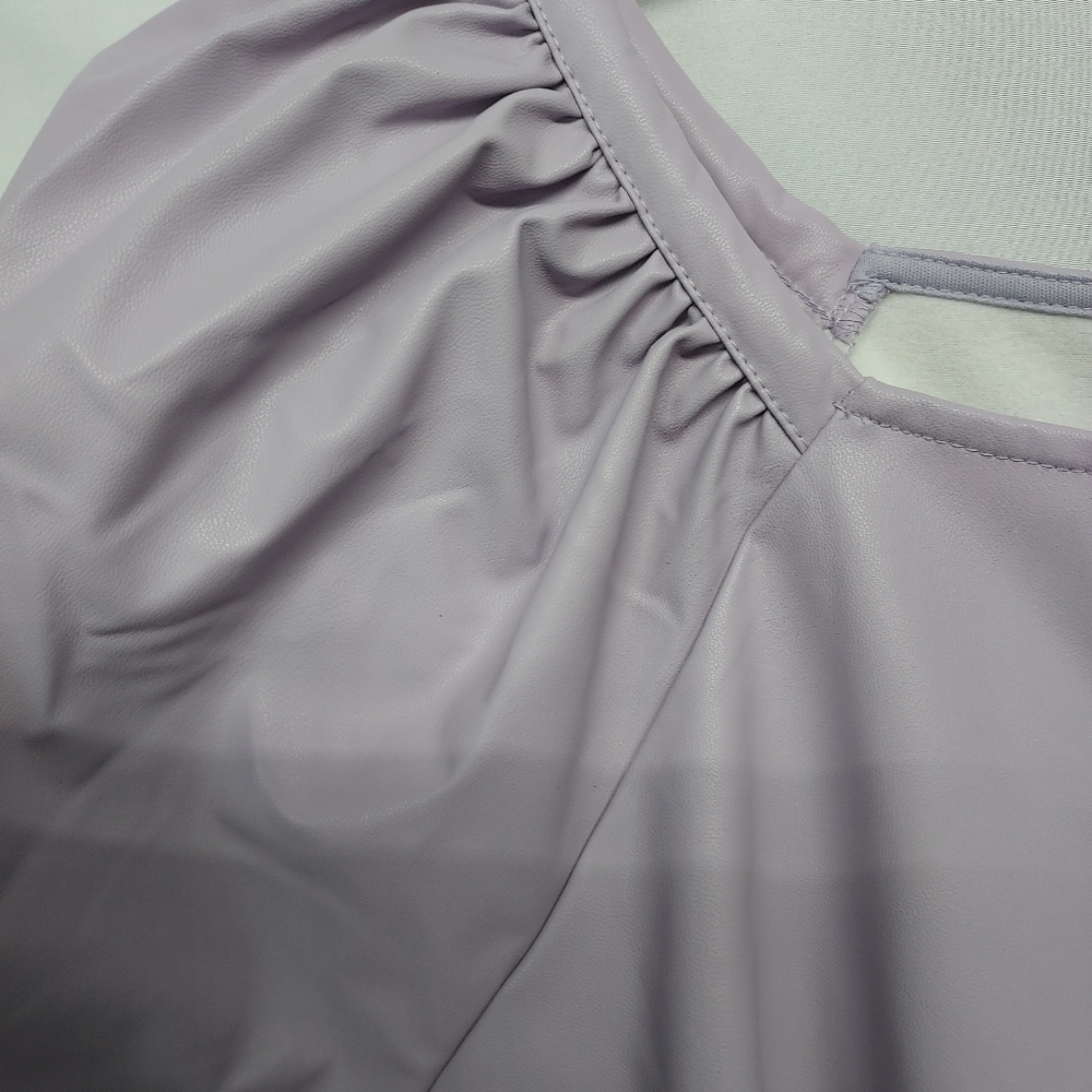 NWT Lavender polyurethane size 18 sporty Top. - Picture 3 of 9
